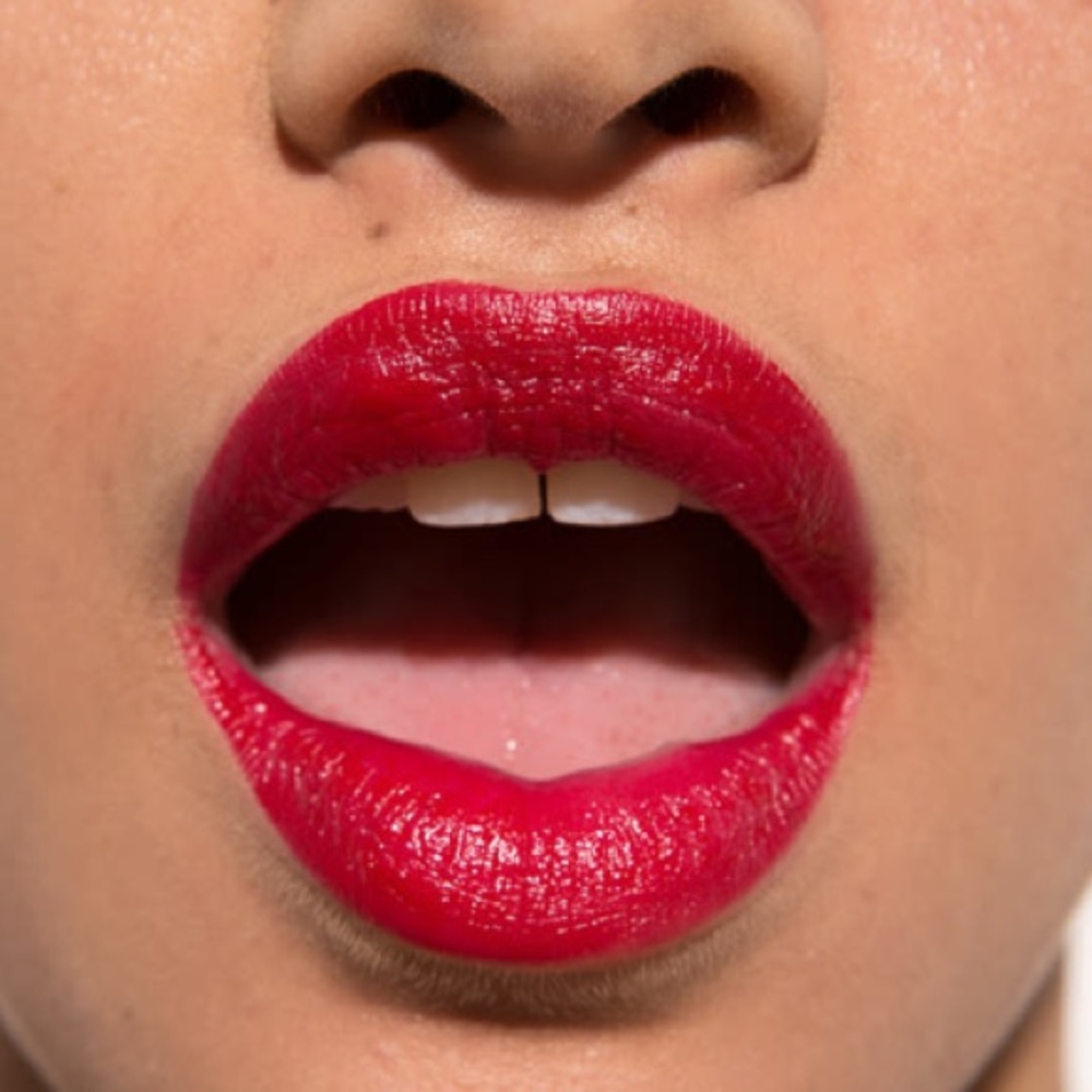 Pure Romance Totally Obsessed Glitz Glam Lip Gloss M115 Red Clear Shine Top coat